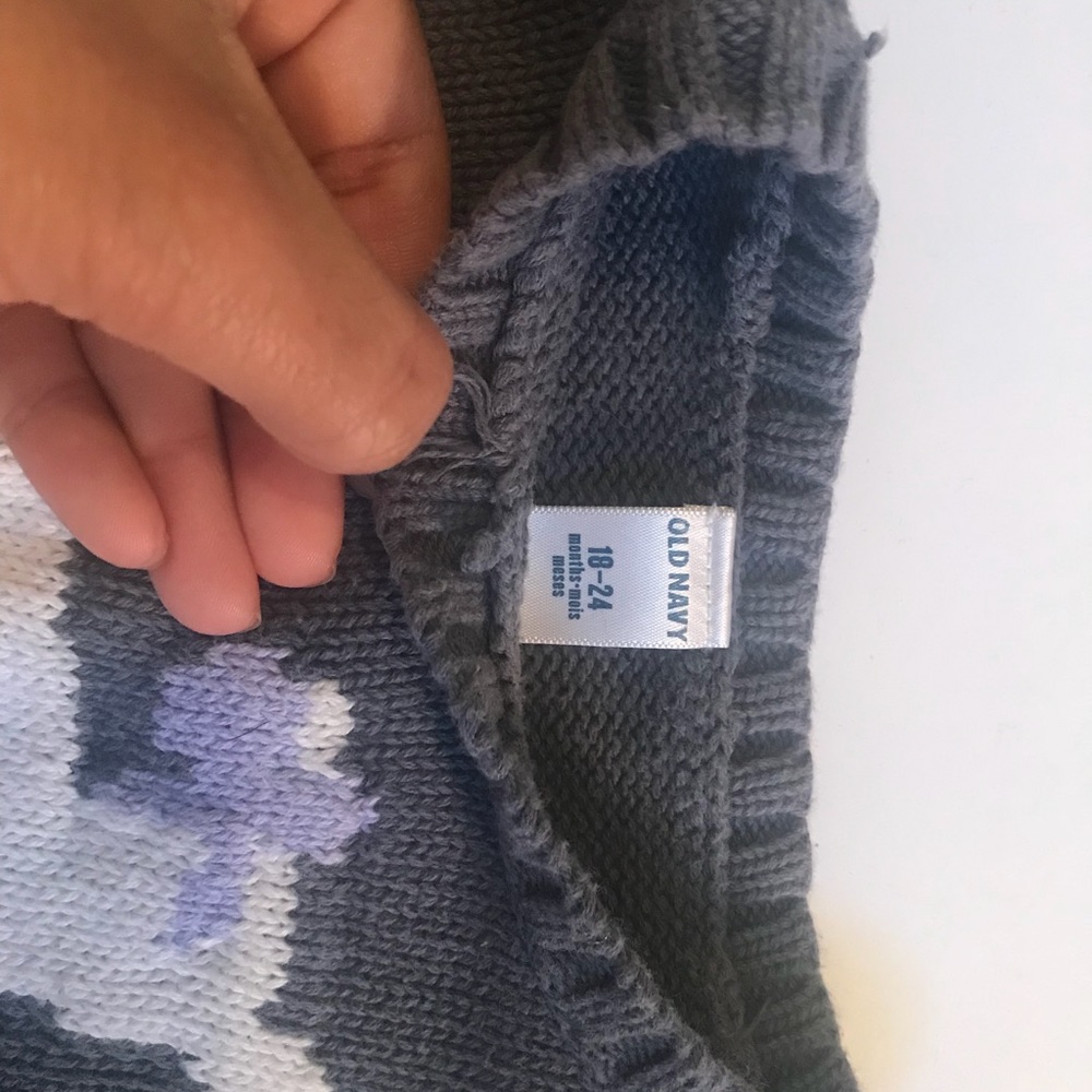Gray sweater - Picture 5 of 5